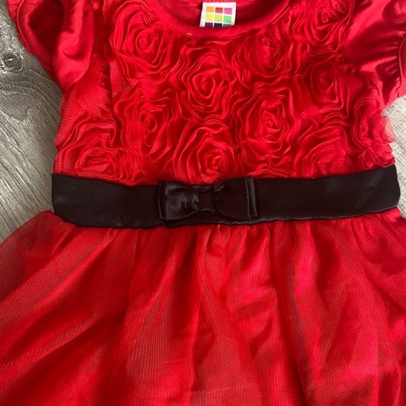 Red Floral top 18M - Picture 4 of 4